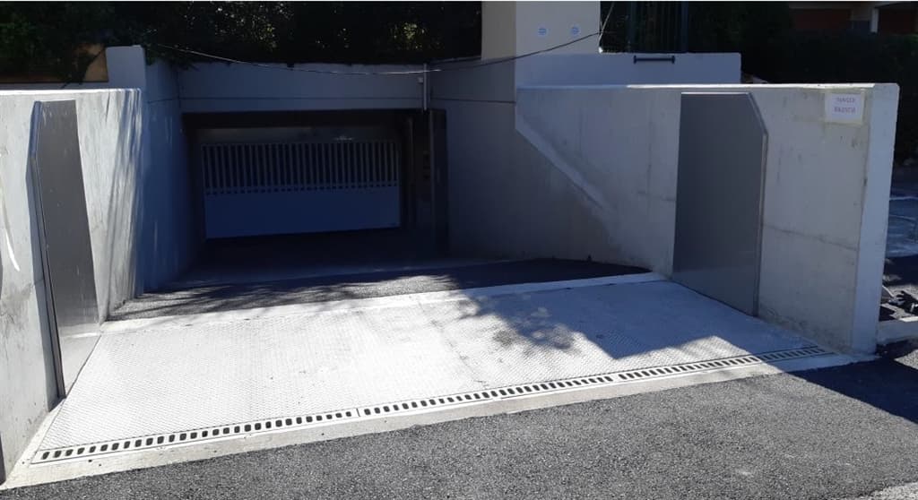 Hydrodynamic Automated Flood Barrier
